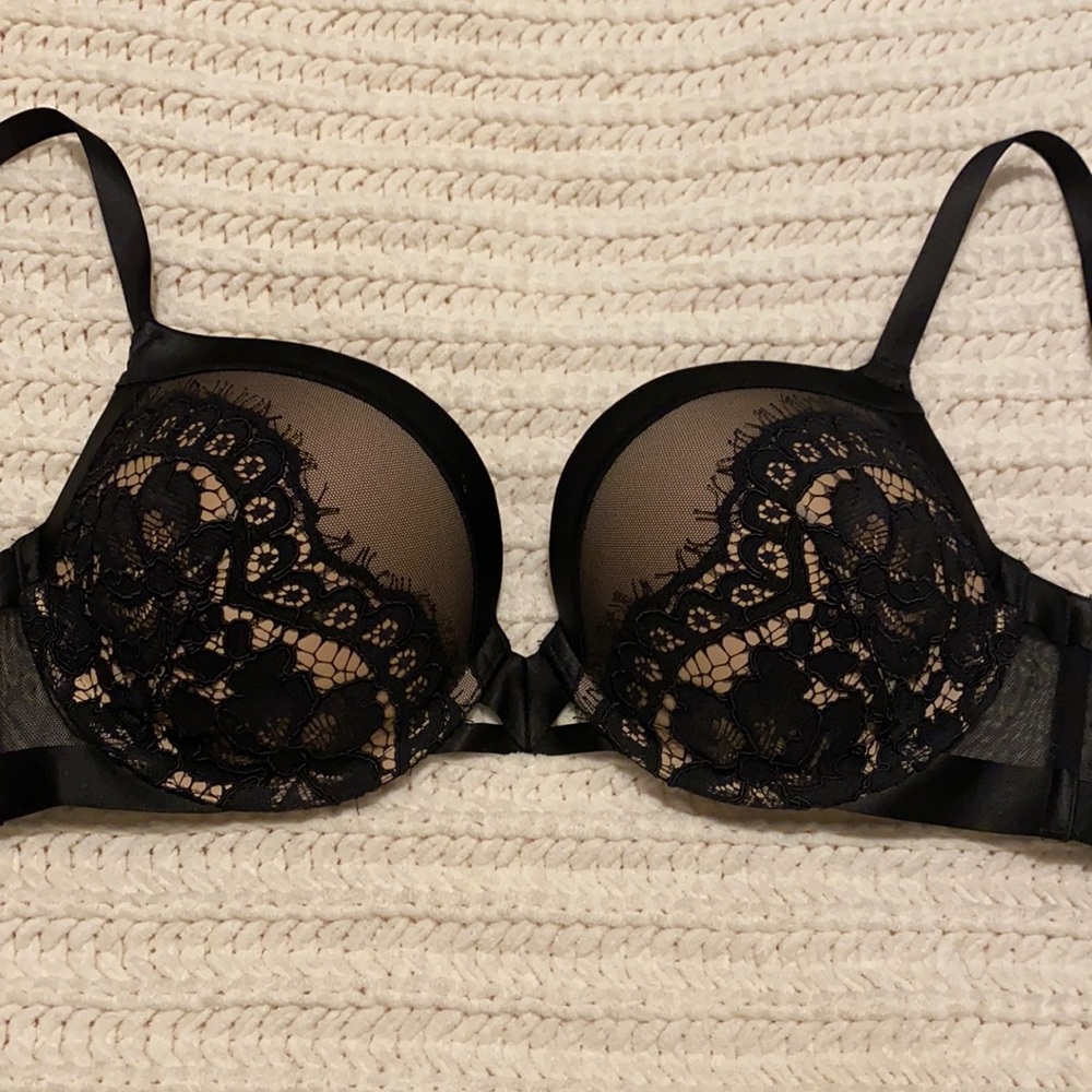 Victoria’s Secret Very Sexy Push-Up Bra